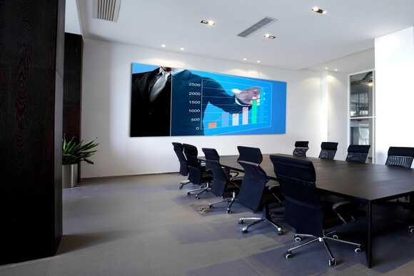 MeetingRoomBigLEDscreenConferenceSeries